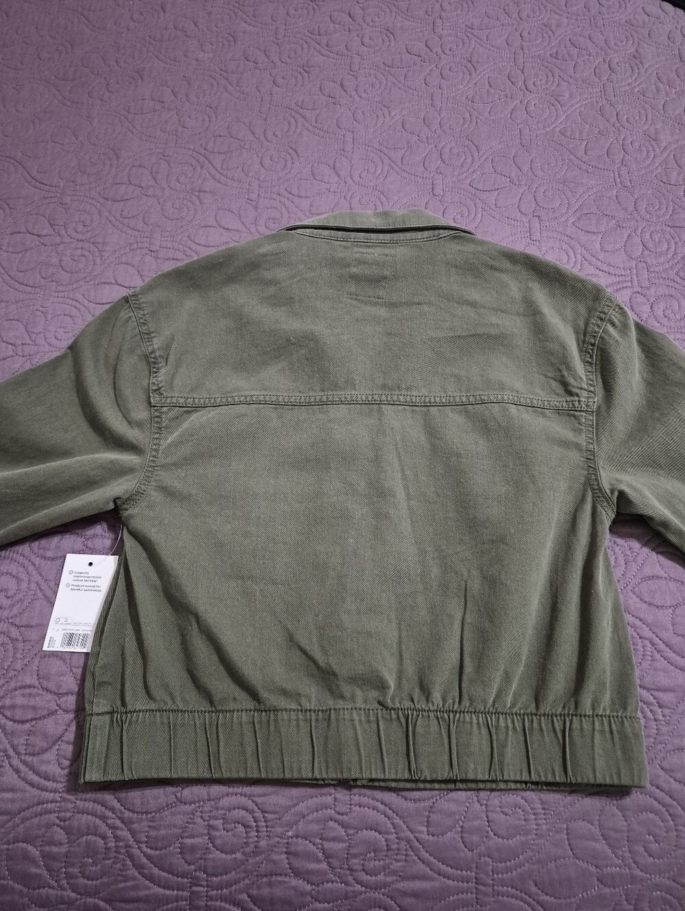 Juniors' SO Military-Style Cropped Utility Jacket in Olive/army green shade; NWT - Picture 3 of 10